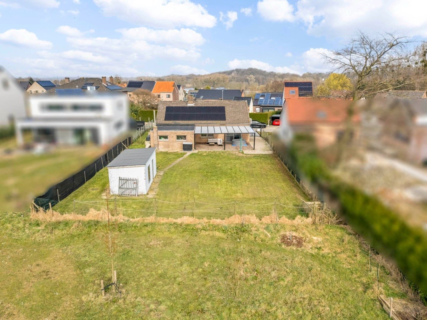Gerenoveerde vrijstaande bungalow-woning met zuid-west gerichte tuin, op 9a 33ca met zicht op achterliggend groen.  foto 30