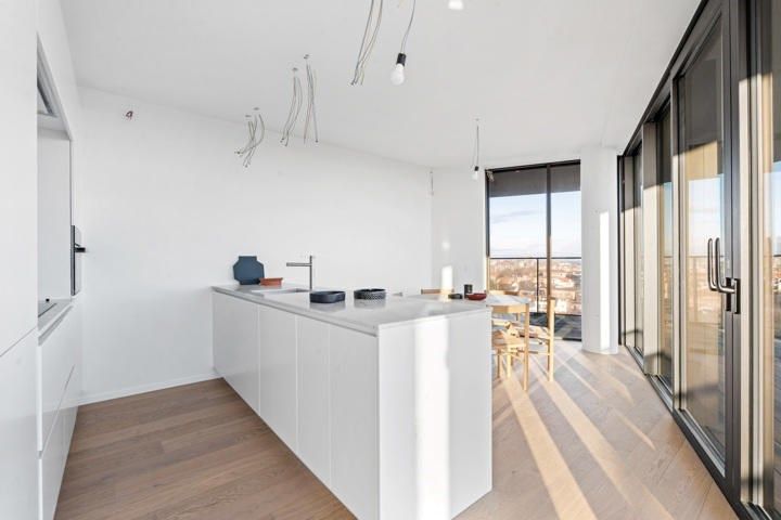 Uniek nieuwbouw appartement met 3 volwaardige slaapkamers genietend van unieke zichten gelegen in de exclusieve residentie "The Tower" te Duinenwater.  foto 5