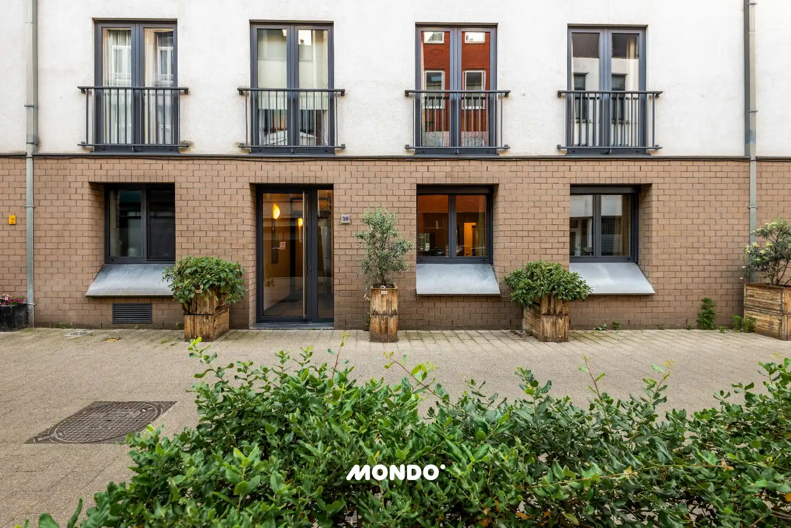 Instapklaar glv appartement, terras & garage. foto 20