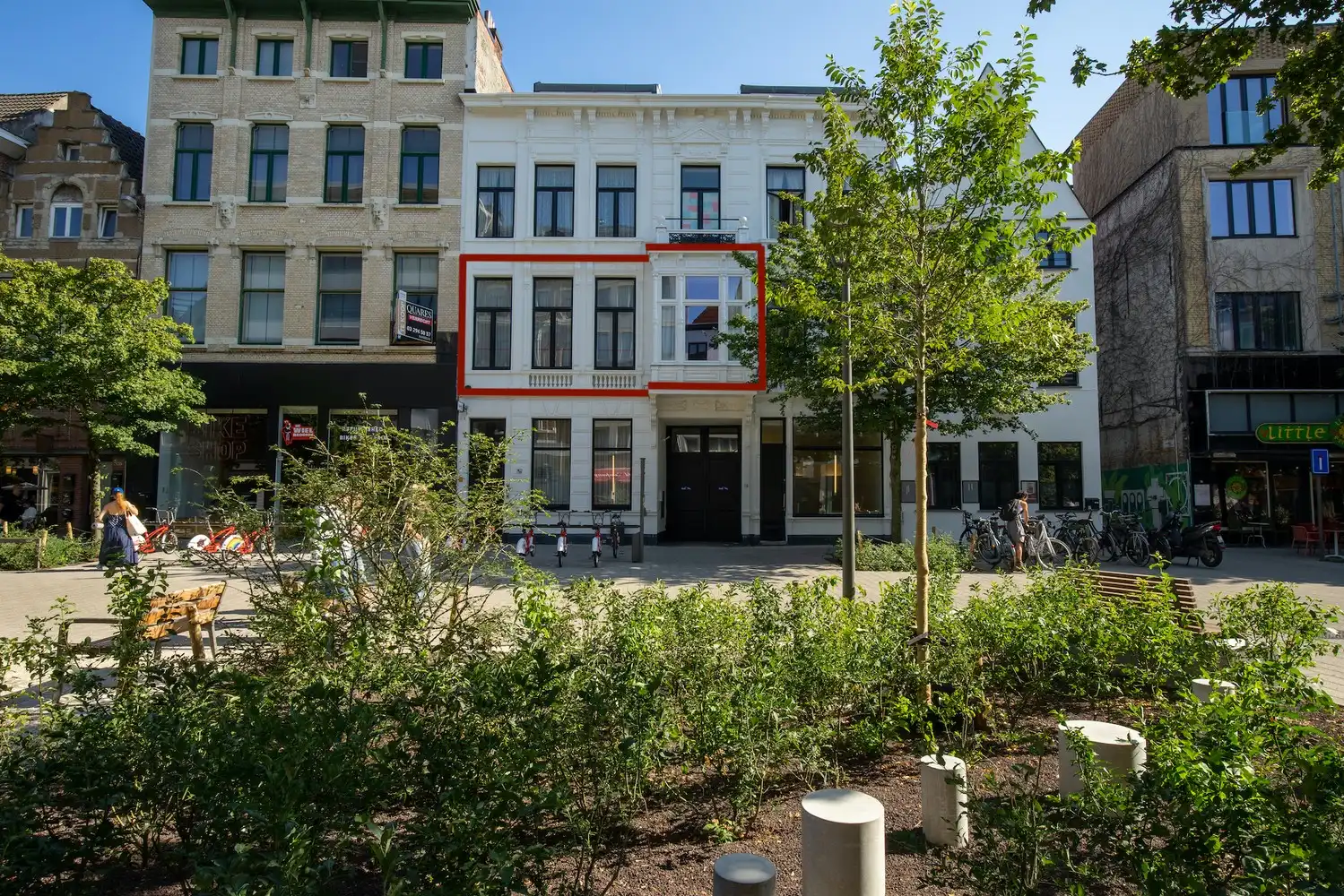 Uniek appartement met garage op TOP LOCATIE! foto {{pictureIndex}}