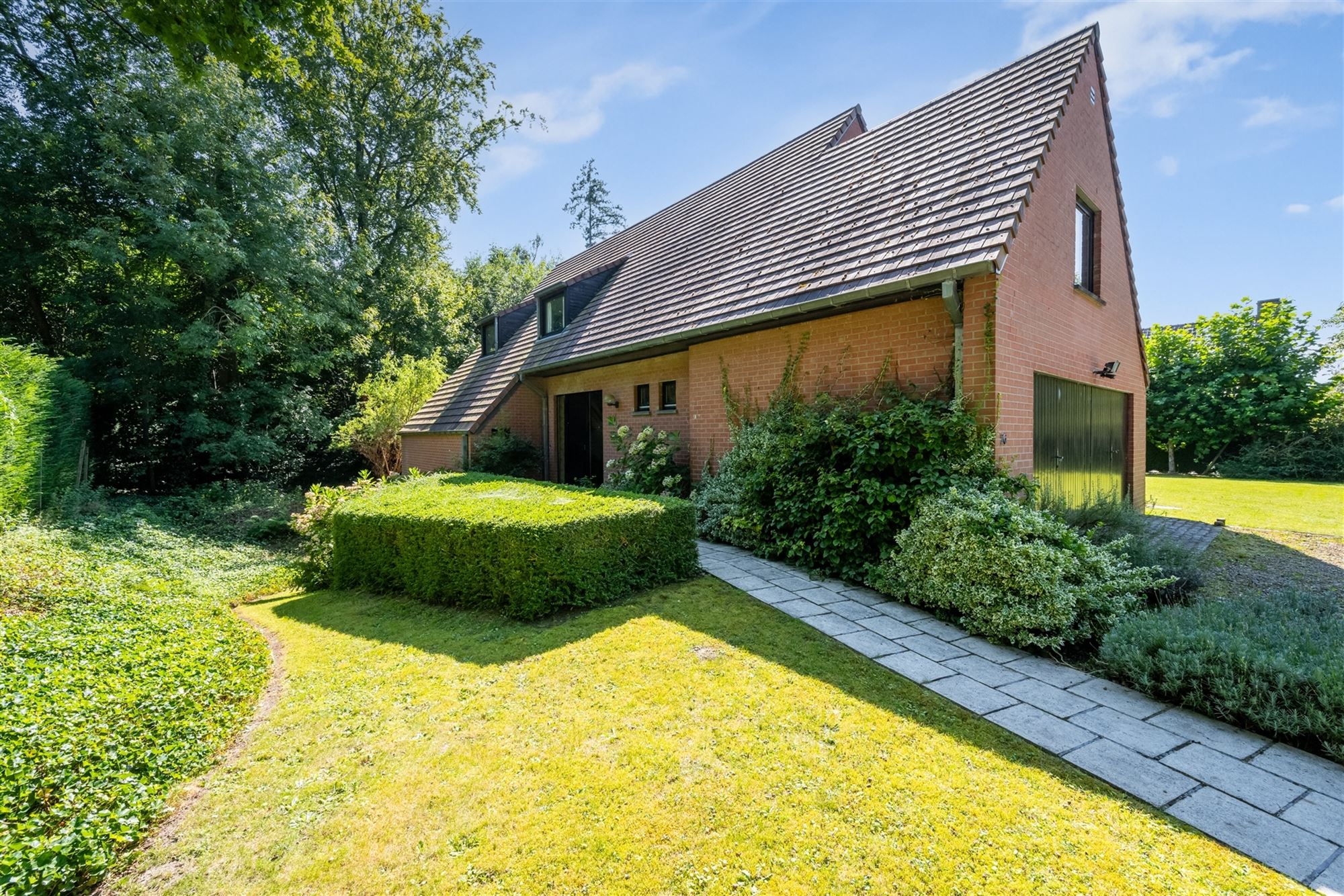 Exclusieve vrijstaande villa te koop op een schitterende, groene locatie foto 7