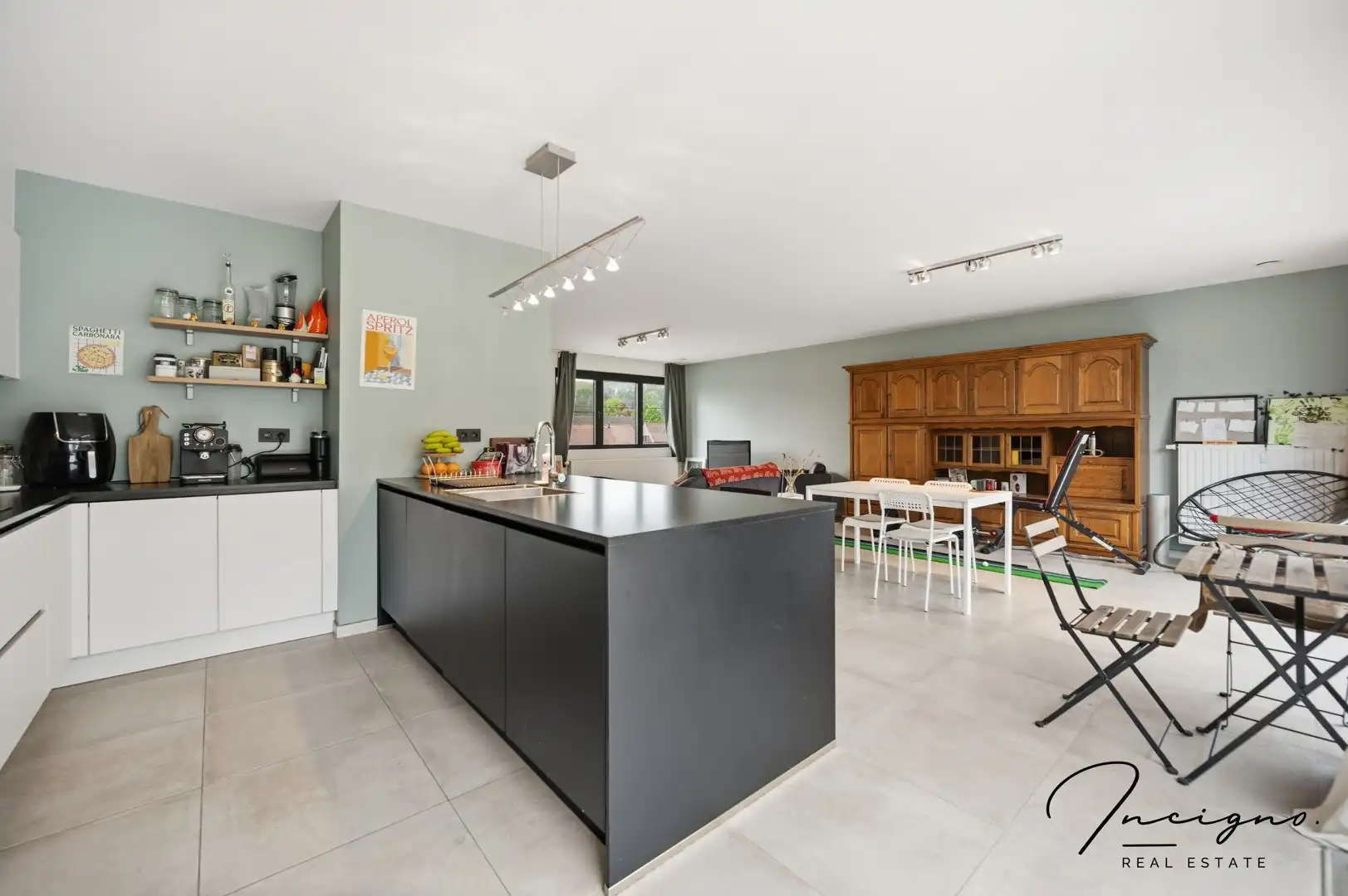 Uniek handelspand met duplexappartement op zichtlocatie foto 14