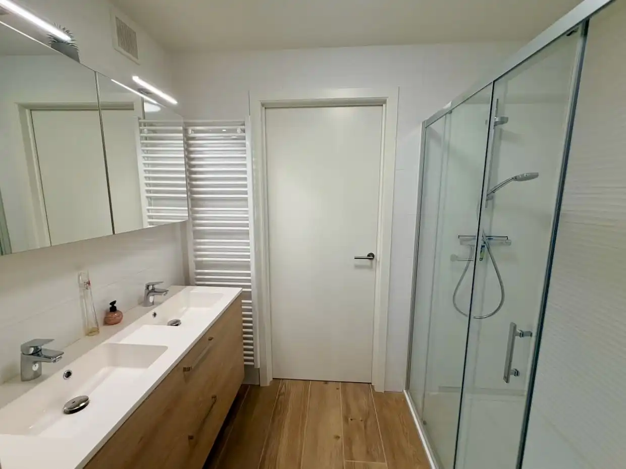Exclusief duplex-appartement in een unieke parkresidentie met wellness foto 14