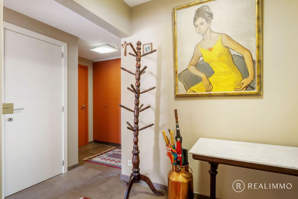 Ruim appartement met garage! foto 10