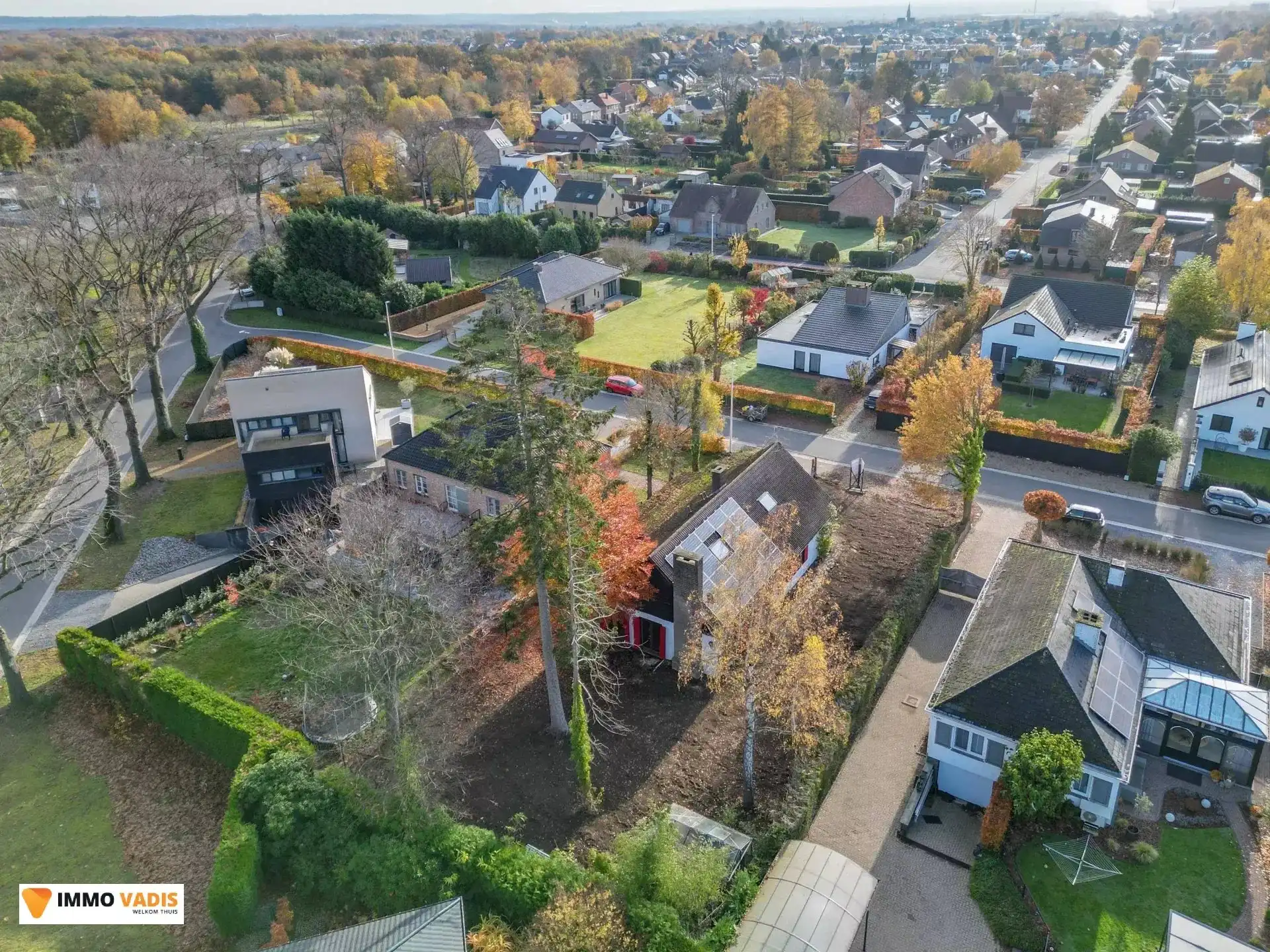 Woning met vijf slaapkamers en inpandige garage foto 18