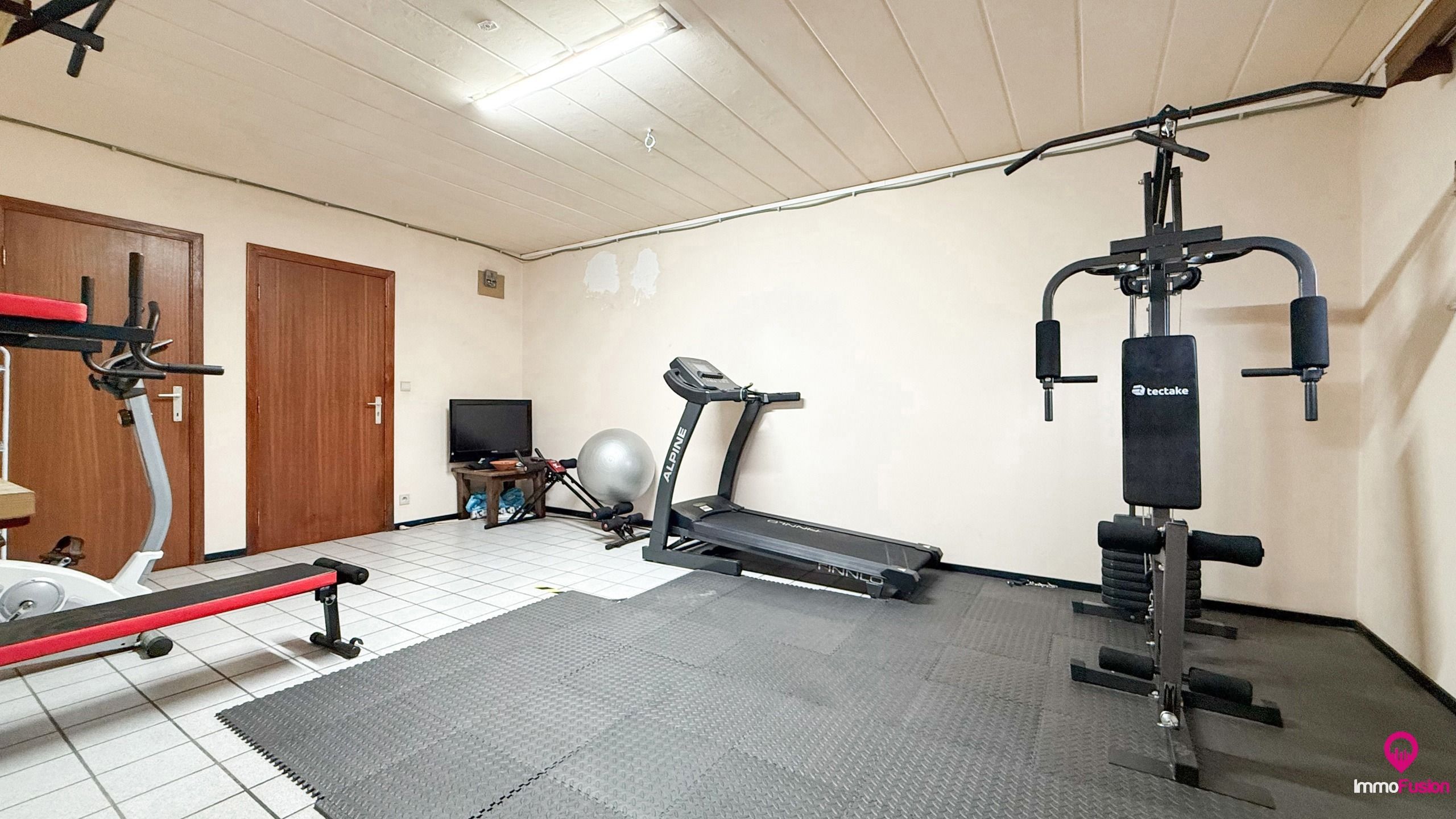 Woning 4 slpk met commerciële vergunning op centrale ligging foto 22