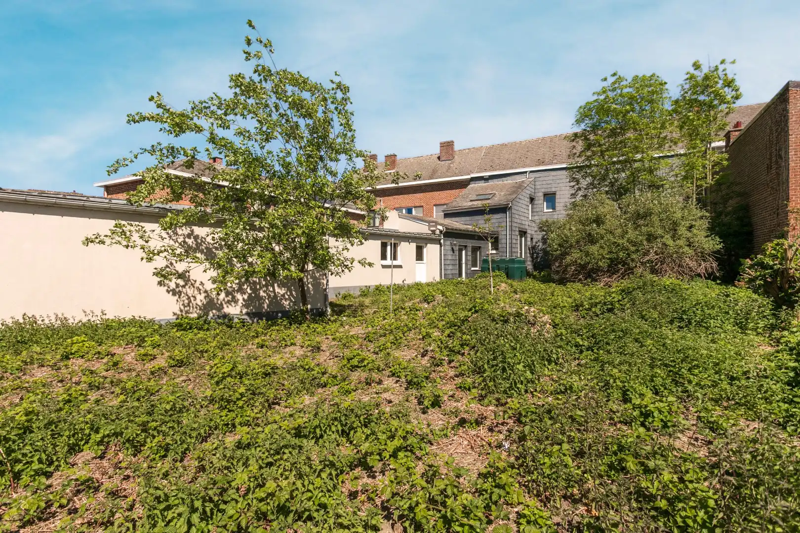 Te renoveren eigendom (317 m²) met veel potentieel, ruime tuin (6a 42ca) en dubbele achterliggende carport met toegang tot de achterliggende straat in Kester foto 13