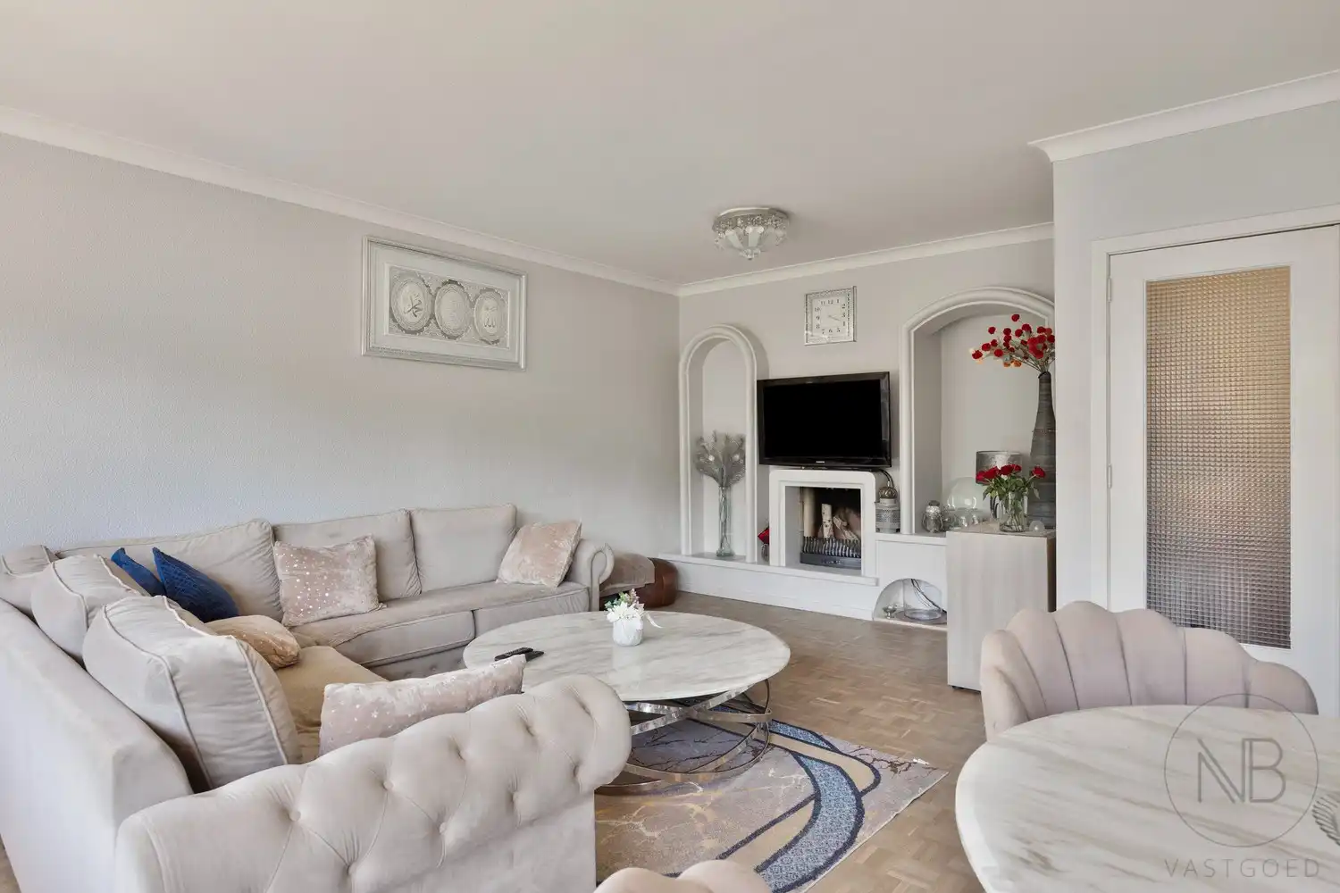 ZONNEWEELDE GENK 2 slaapkamer appartement met extra berging en garage foto 3