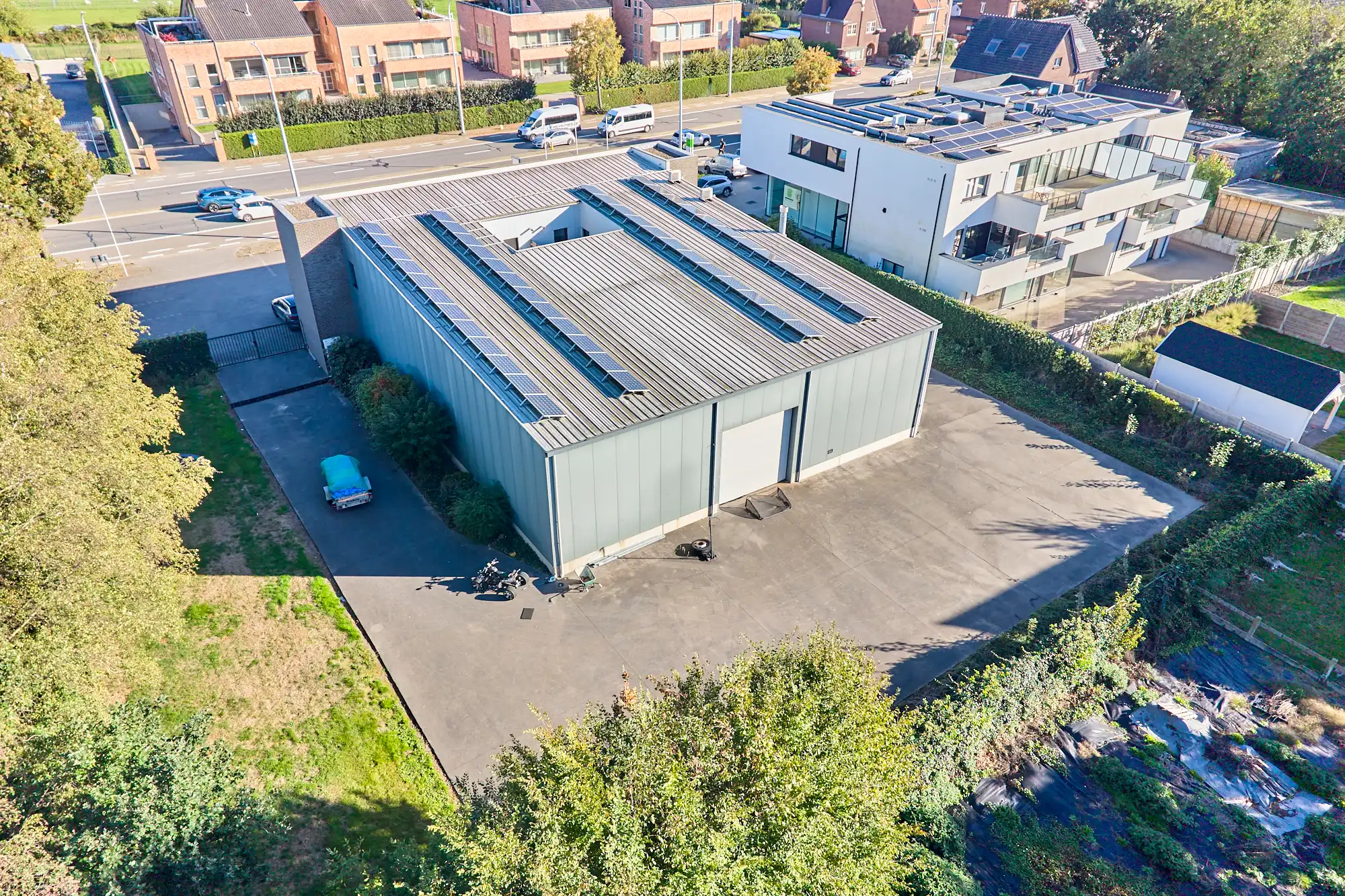 TE KOOP Dilsen-Stokkem: bedrijfsgebouw met appartementen foto 6