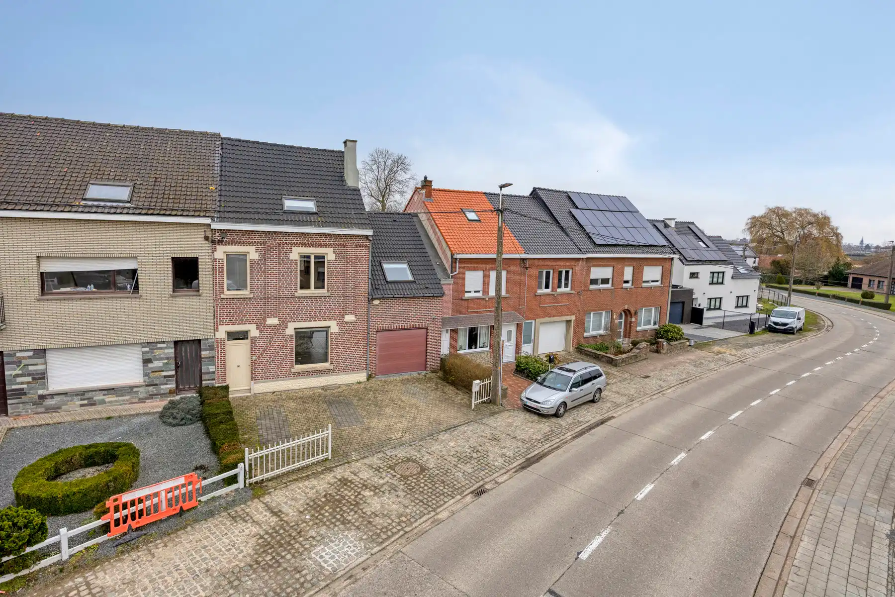 Instapklare, volledig gerenoveerde woning in het landelijke Mollem! foto 3