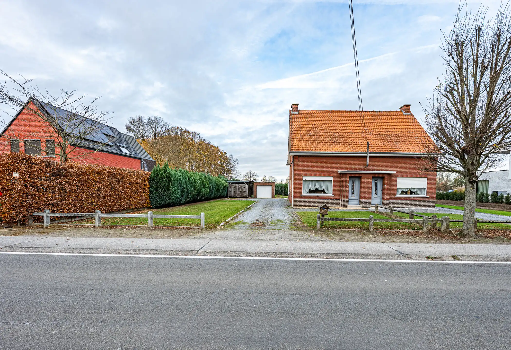 Hoofdfoto van de publicatie: Woning in half-open bebouwing op 8 are