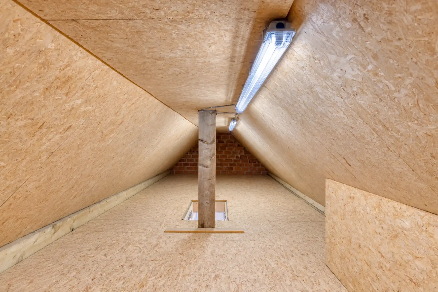 Ruim duplexappartement met 3 slaapkamers in Wommelgem. foto 23