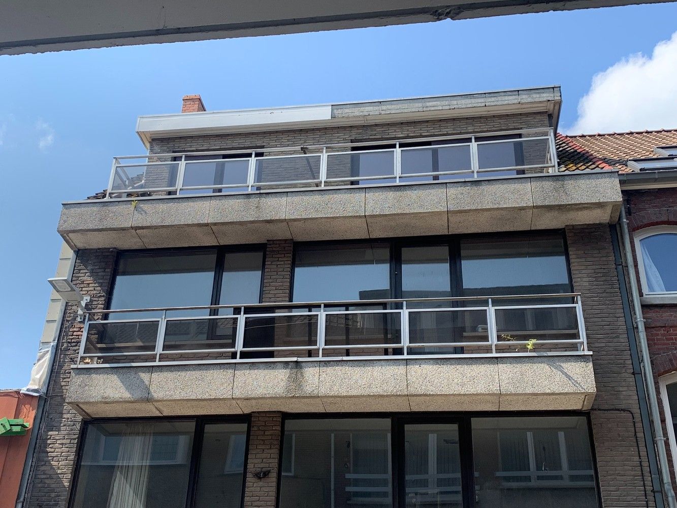 Gerenoveerd appartement met twee slaapkamers in het centrum van Torhout foto 7