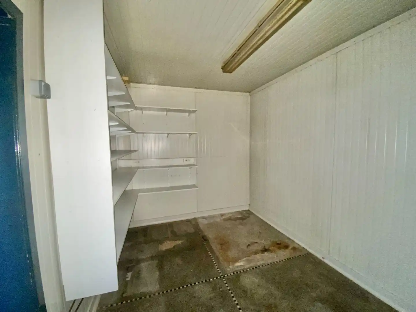 RUIM HANDELSPAND MET TAL VAN MOGELIJKHEDEN OP CENTRUM LOCATIE foto 13