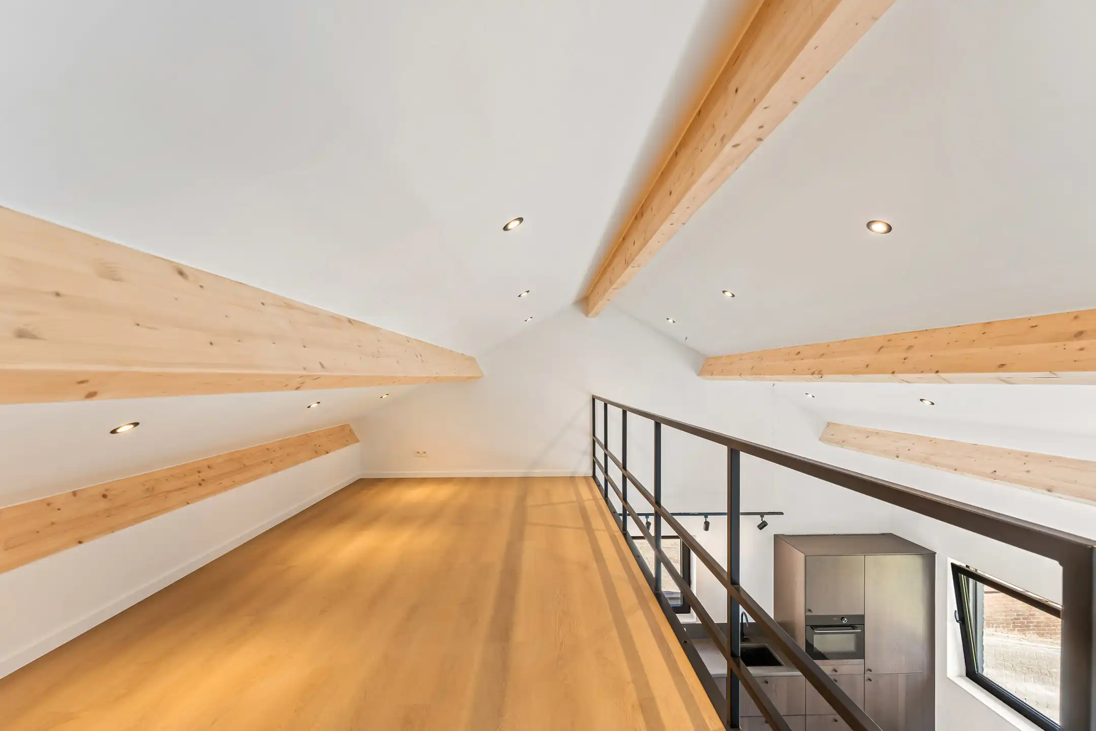 Stijlvolle woning met tuin & garage te Herderen foto 11