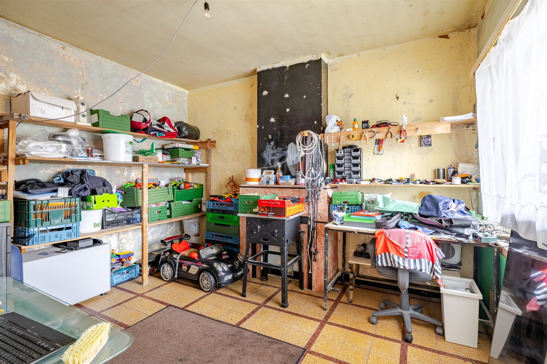 Renovatieproject bestaande uit 3 appartementen + 1 huis + 8 garageboxen foto 16