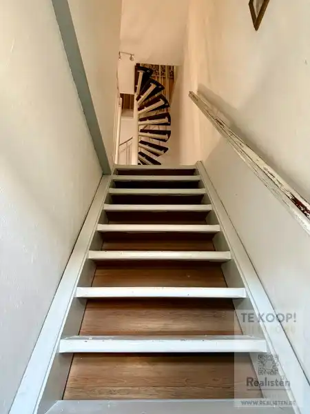 2 Appartementen + 4 winkels foto 10