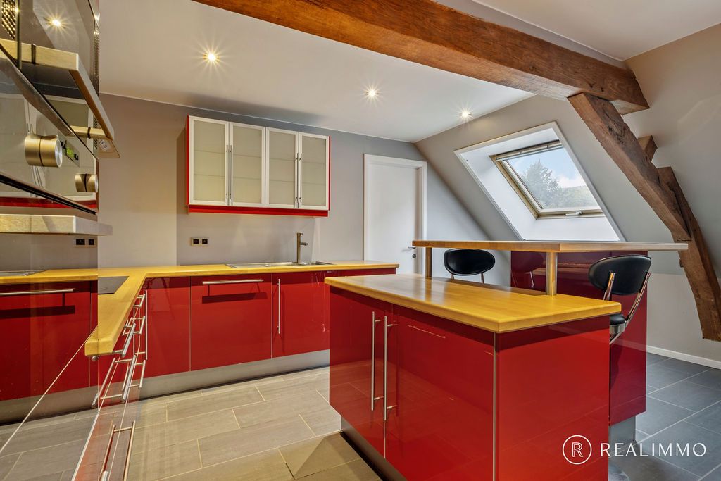 Authentieke vierkantshoeve op mooie ligging met tal van mogelijkheden foto 9