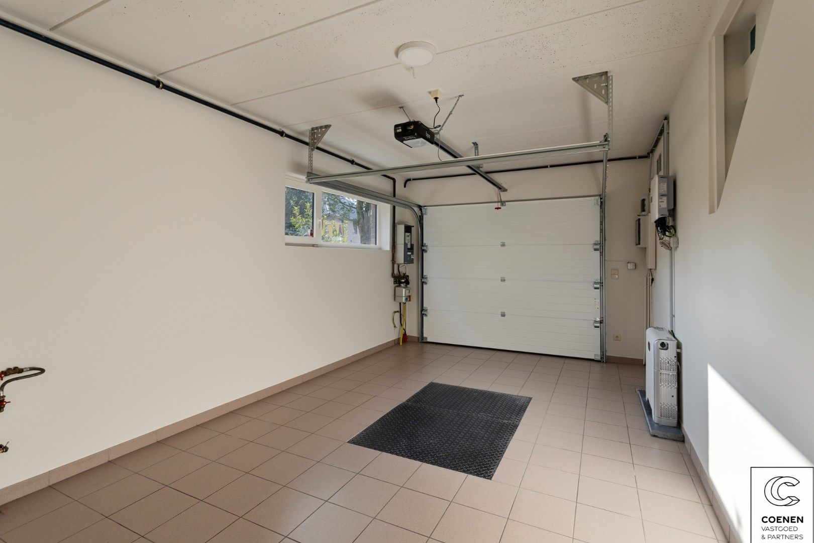 Verzorgde energiezuinige villa in doodlopende straat met 3slkp's, garage én tuin van 360m²! foto 17