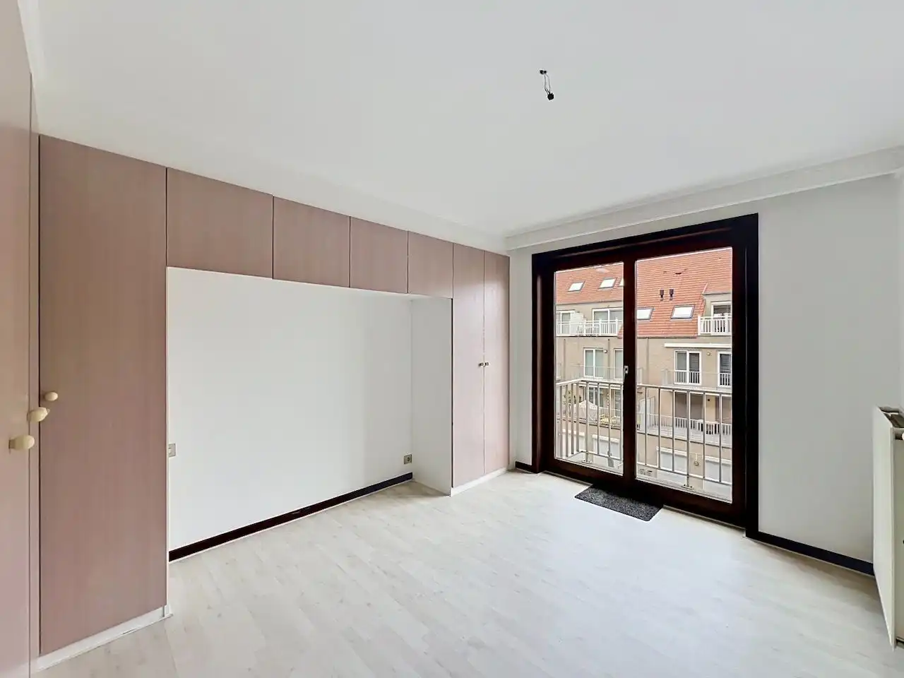 Verzorgd en uitstekend gelegen 2-slaapkamerappartement op de Graaf d’Ursellaan foto 16