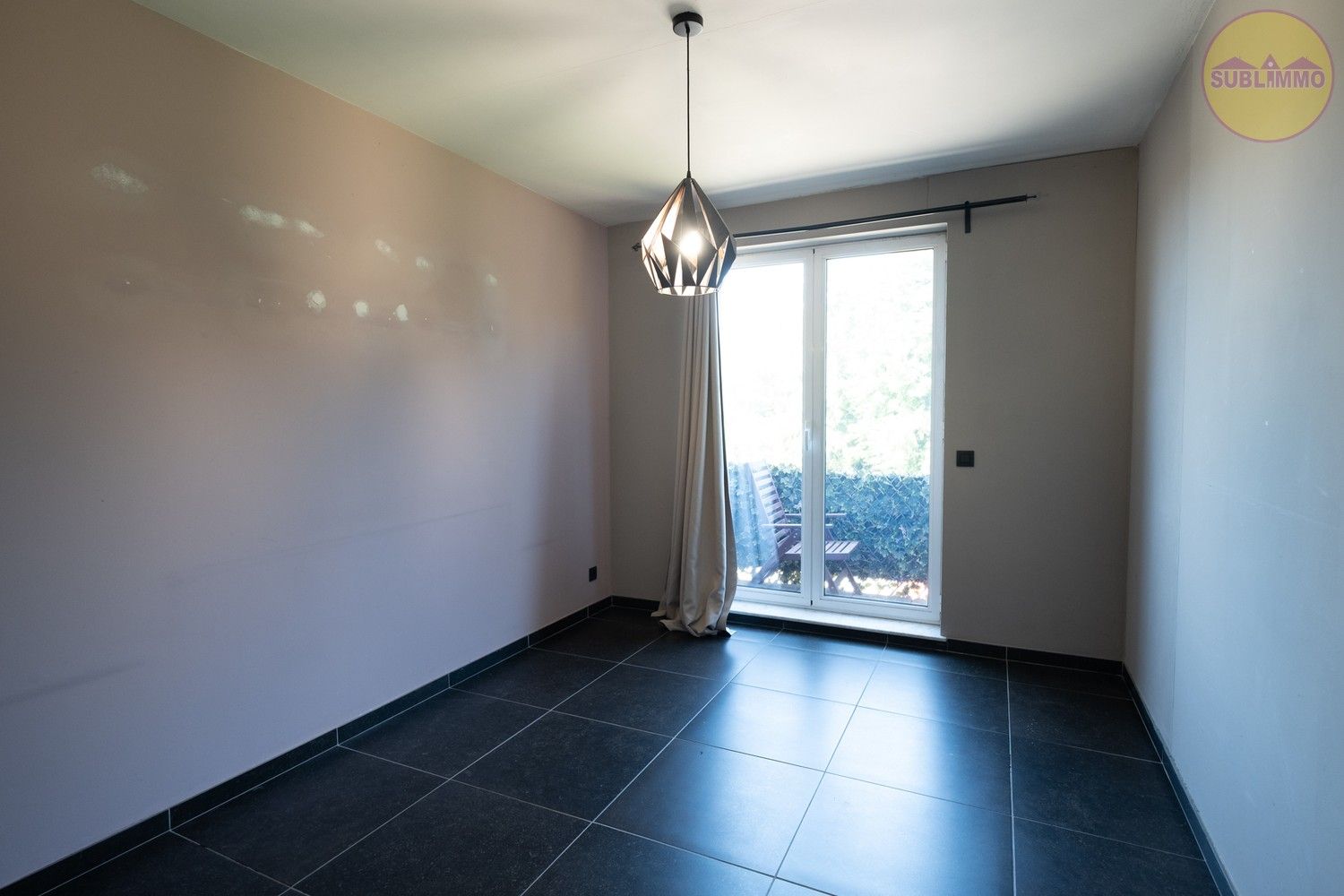 Duplex appartement (100 m²) met 3 slaapkamers en garage in het centrum van Meerhout. foto 12