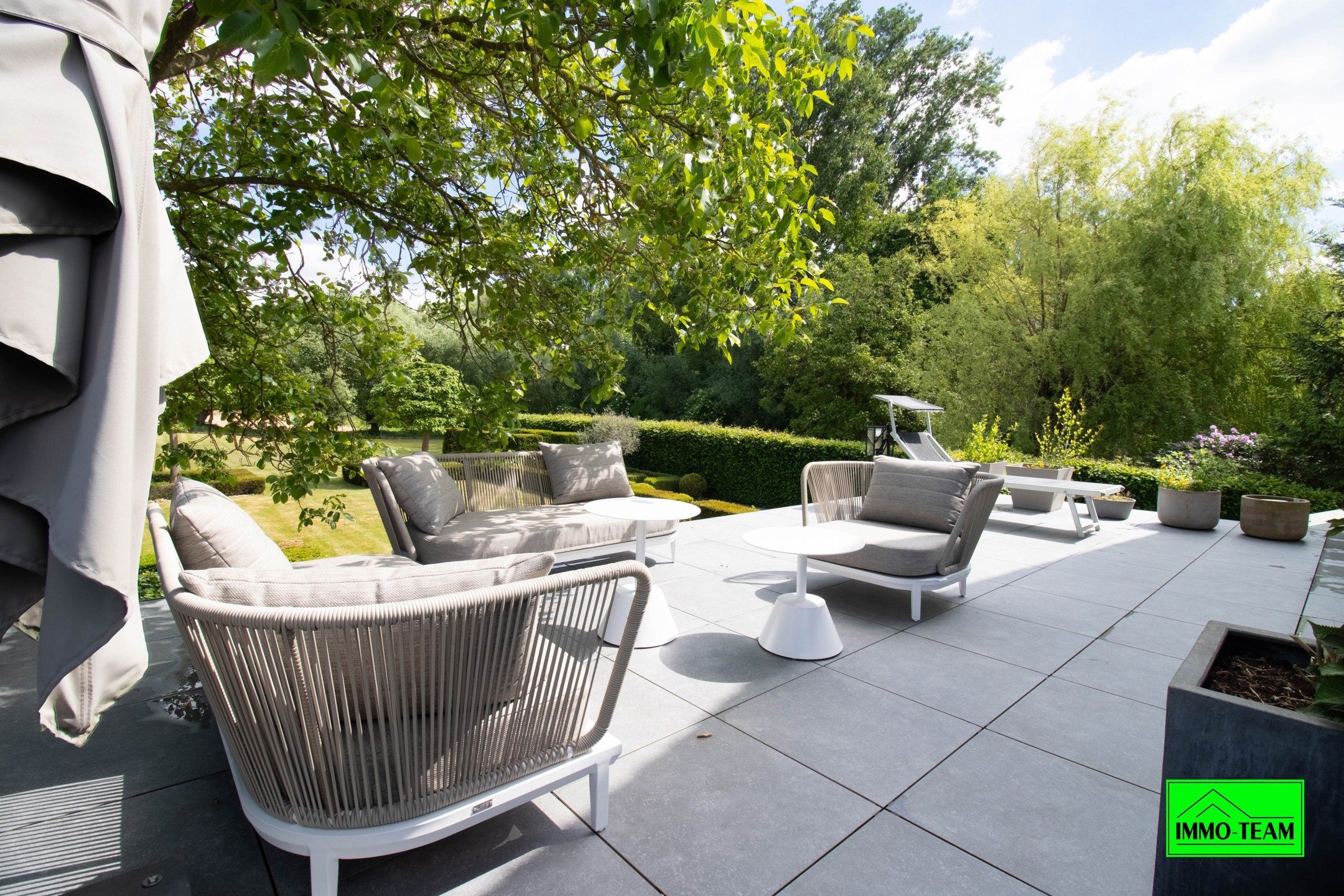 Instapklare villa met 3 slaapkamers, garage en ruime tuin  foto 8