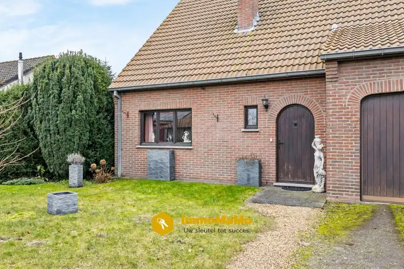 OPEN BEBOUWING OP EEN RUSTIGE LOCATIE TE KOOP IN MOERBEKE (LOKEREN) foto 4