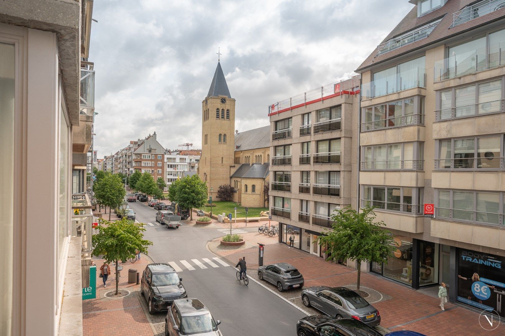 ()=>{if(producerUpdateValueVersion(node),producerAccessed(node),node.value===ERRORED)throw node.error;return node.value} Dumortierlaan 51 -/2 - 8300 Knokke-Heist