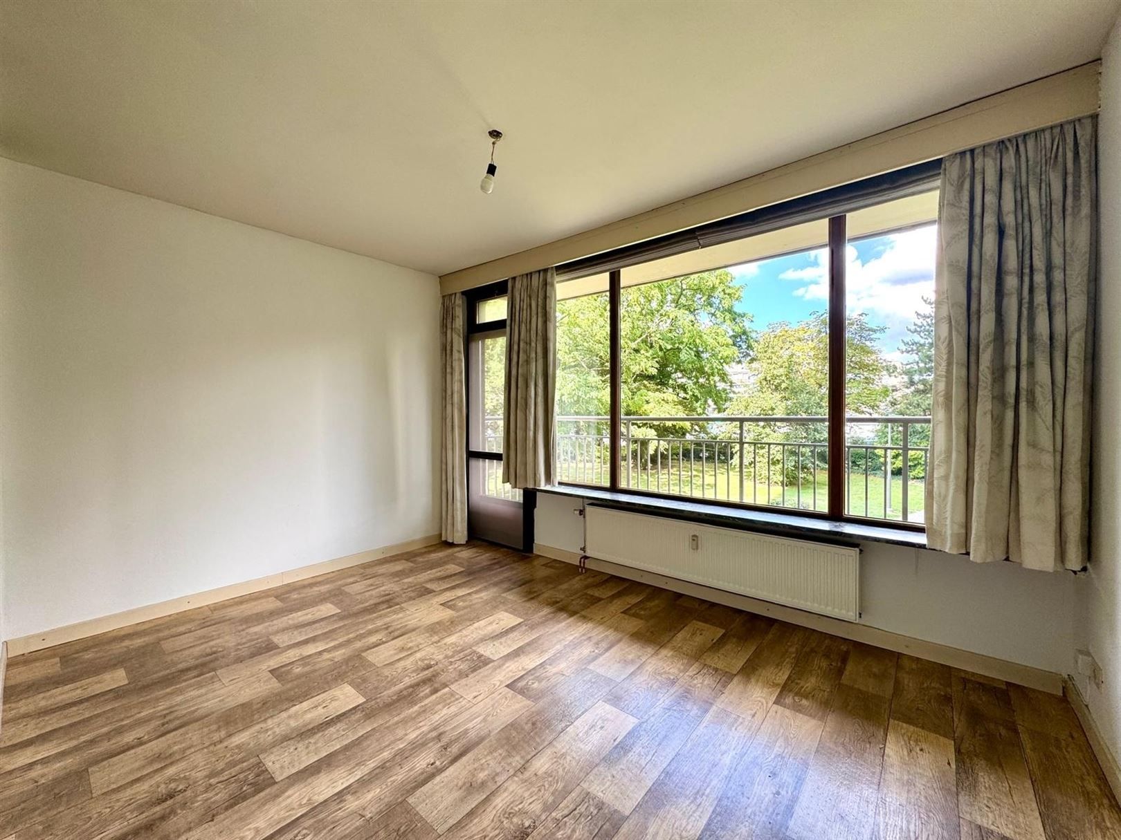 Royaal appartement met 3 slaapkamers en garage foto 14