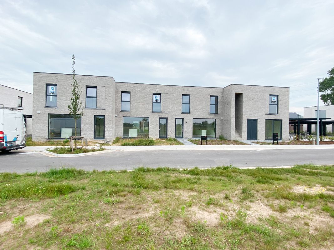 Moderne nieuwbouwwoning gelegen in Rumbeke foto 1