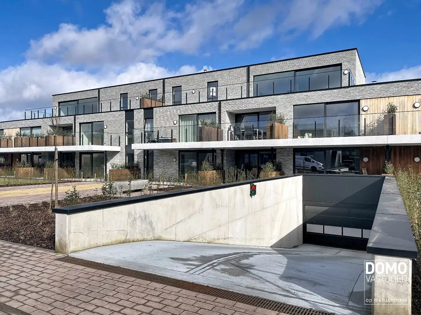 ONDERGRONDSE AUTOSTANDPLAATS TE HUUR IN CENTRUM KERMT (RESIDENTIE DE DRIESKENS) foto 6