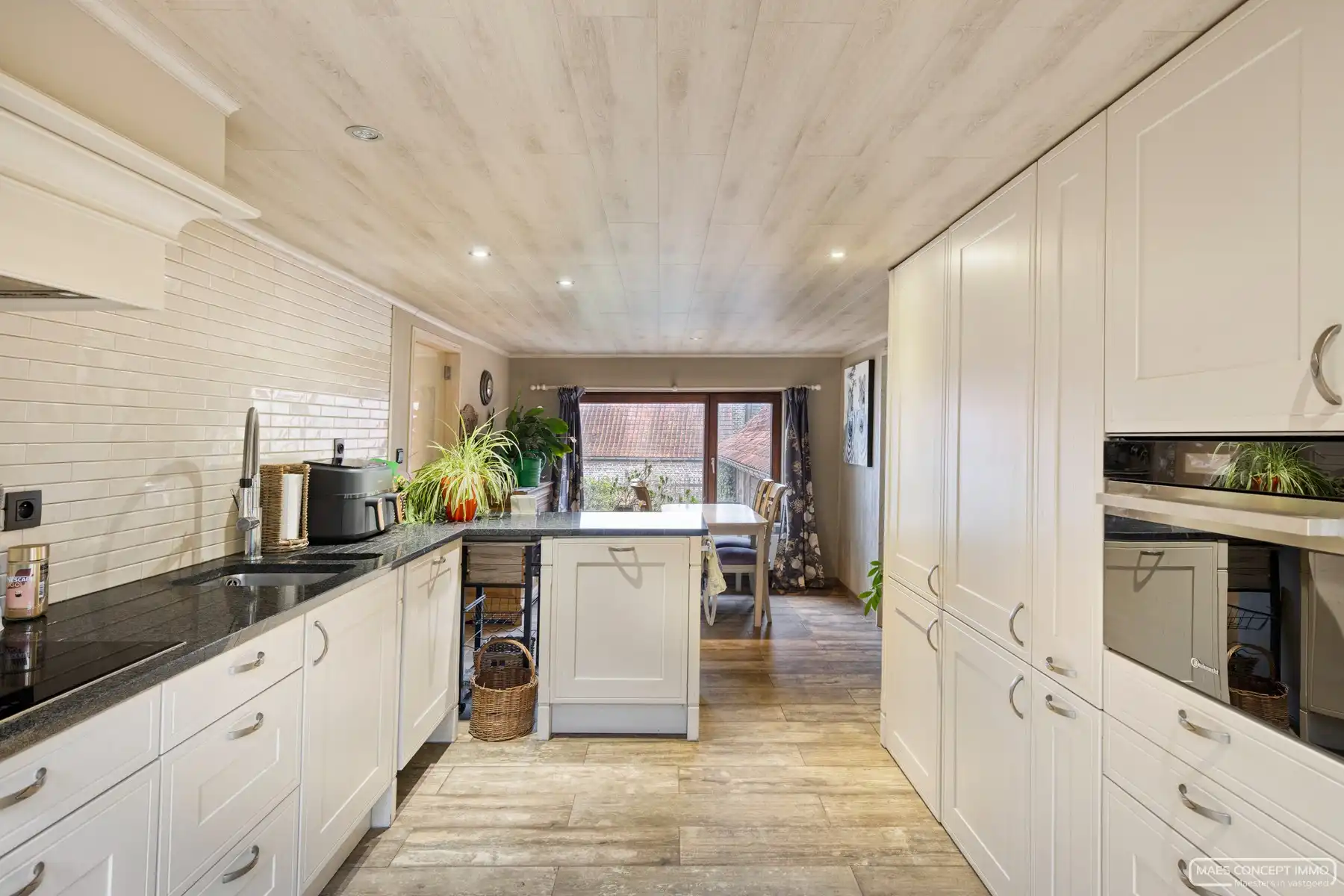 Rustig gelegen woning op unieke locatie op perceel van 5400 m2 foto 6