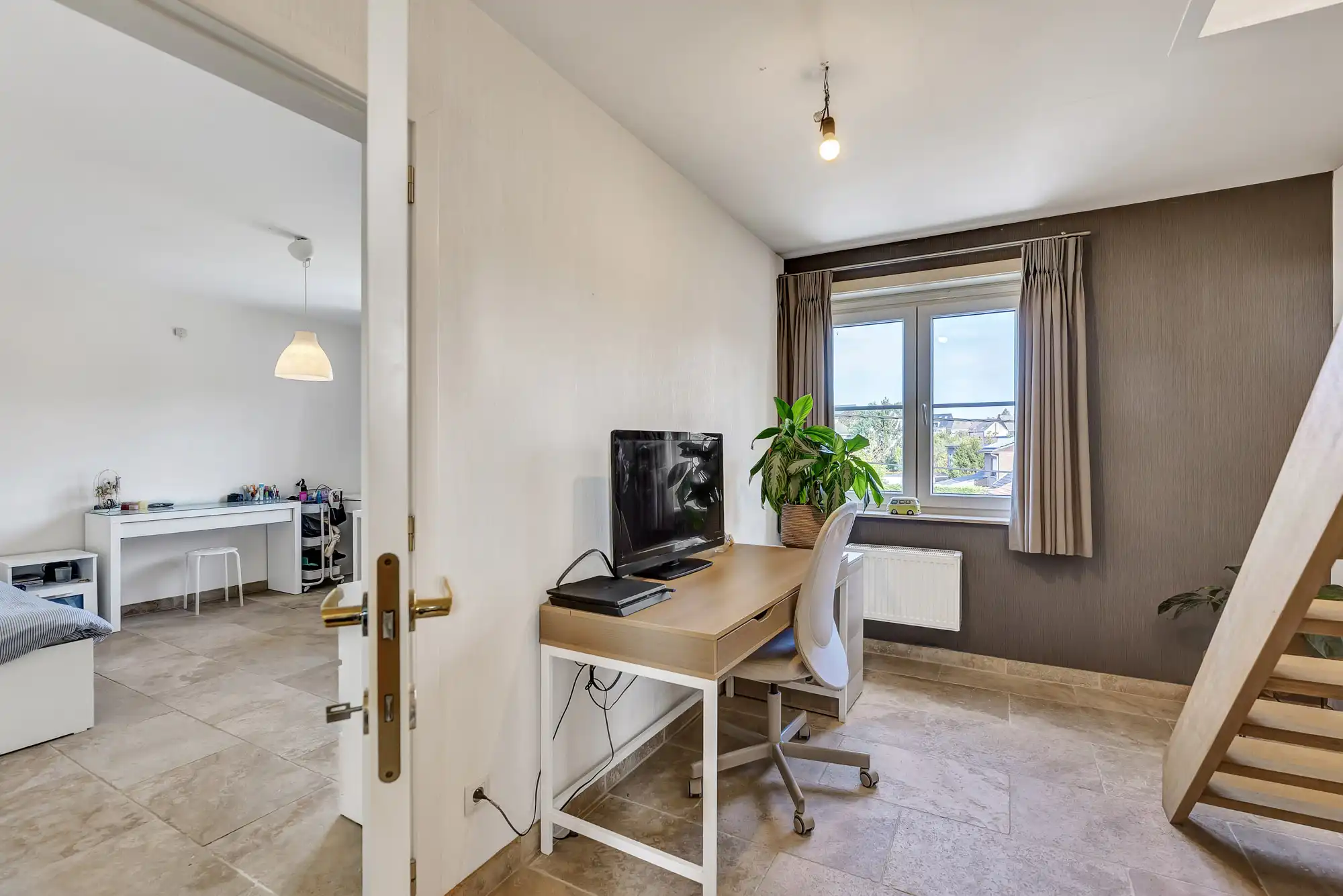 Energiezuinige HOB met 4 slpks, garage en bureau foto 21