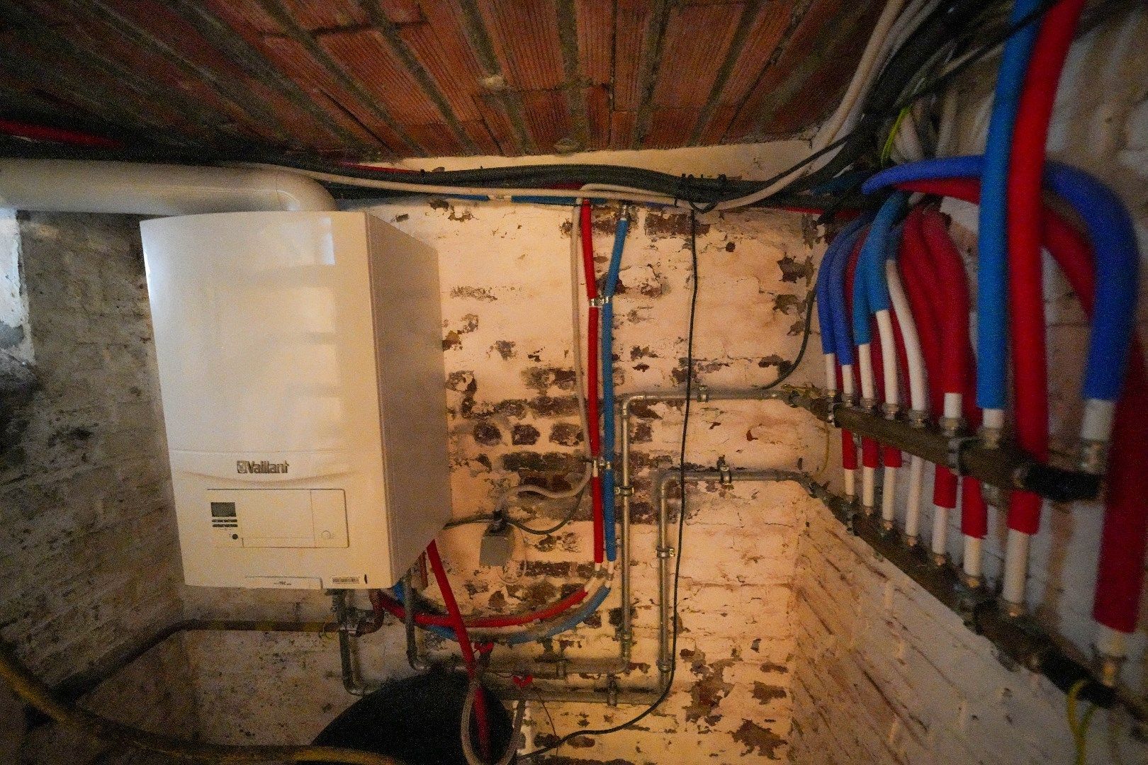 Instapklare woning, gerenoveerd tussen 2017 en 2025 foto 30