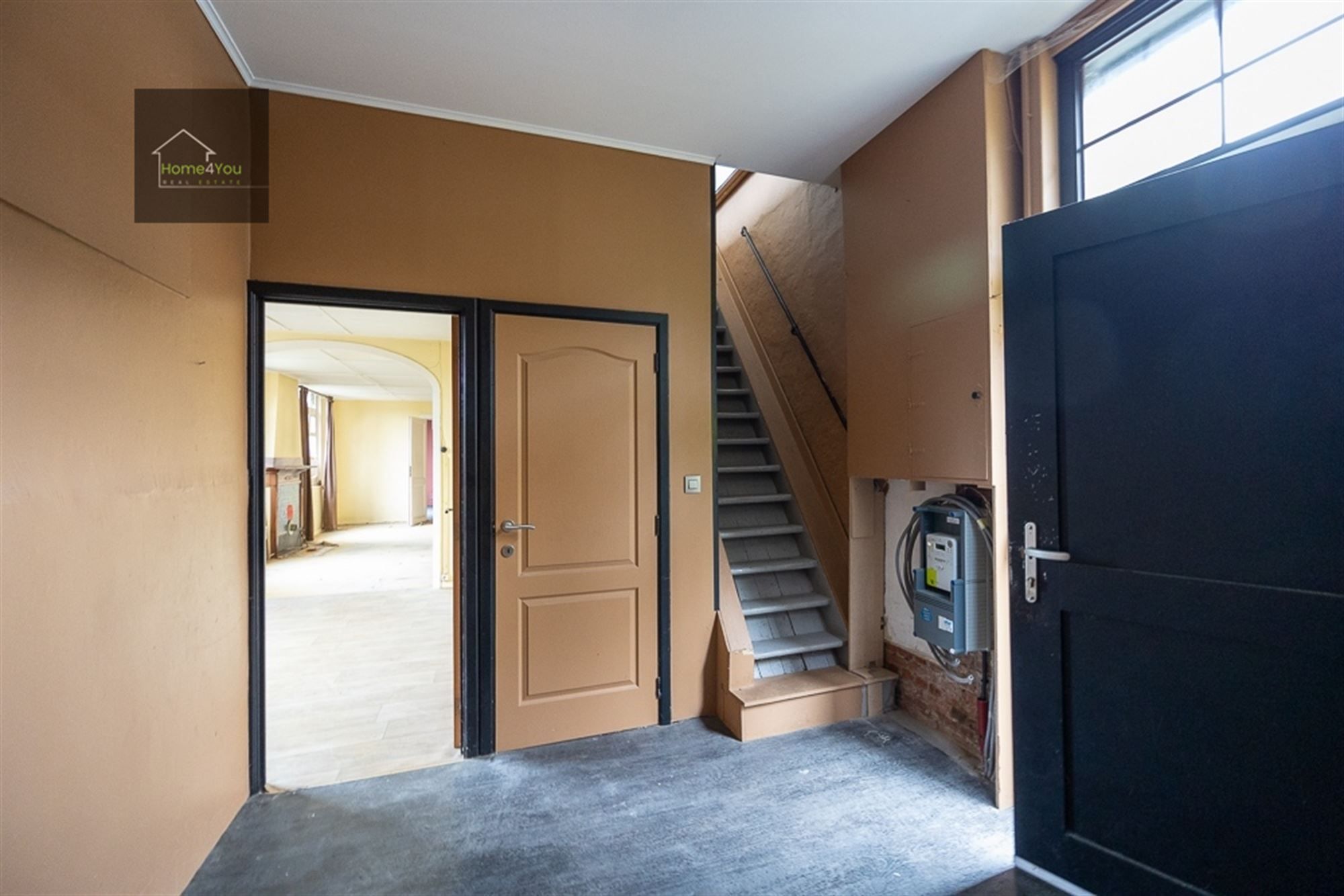 Te Renoveren Woning foto 3