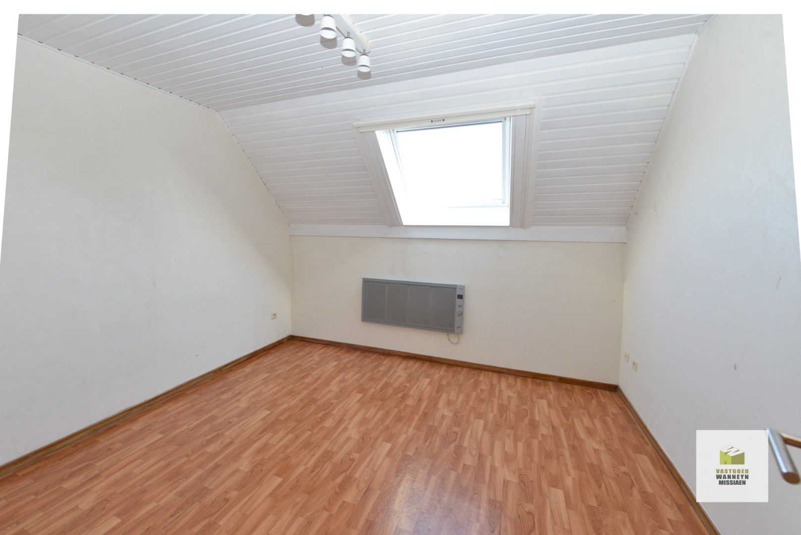 Instapklaar 2 slaapkamer appartement met autostaanplaats foto 9