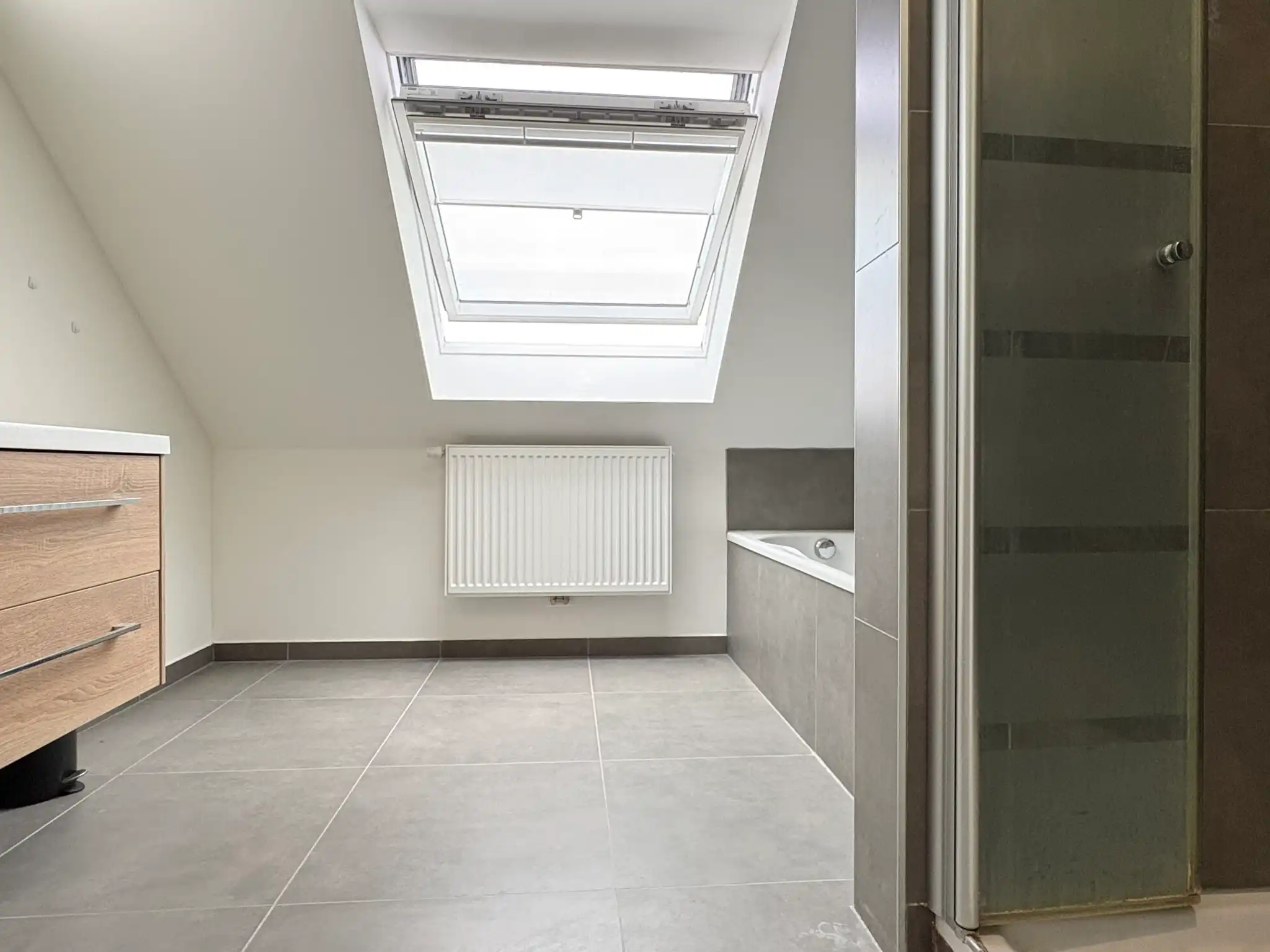 Energiezuinig duplex app met staanplaats te huur in Zottegem foto 5