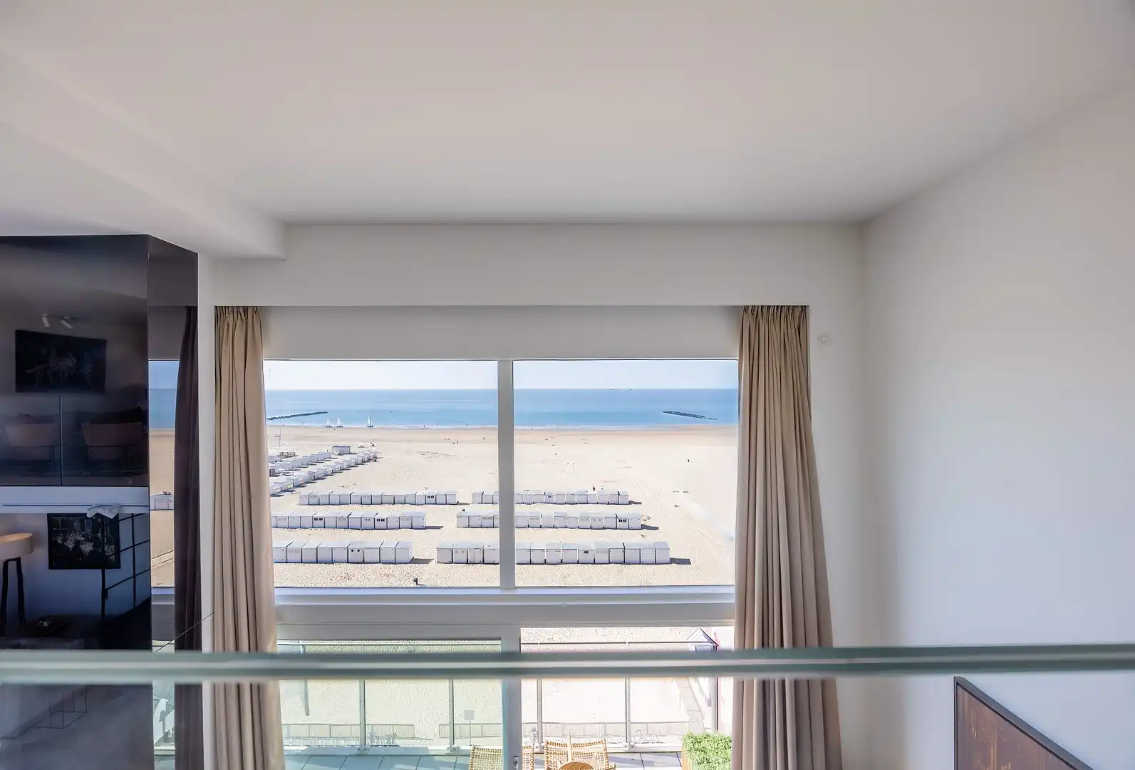 Exclusieve mezzanine met panoramisch frontaal zeezicht – Residentie Royal Navy foto 24