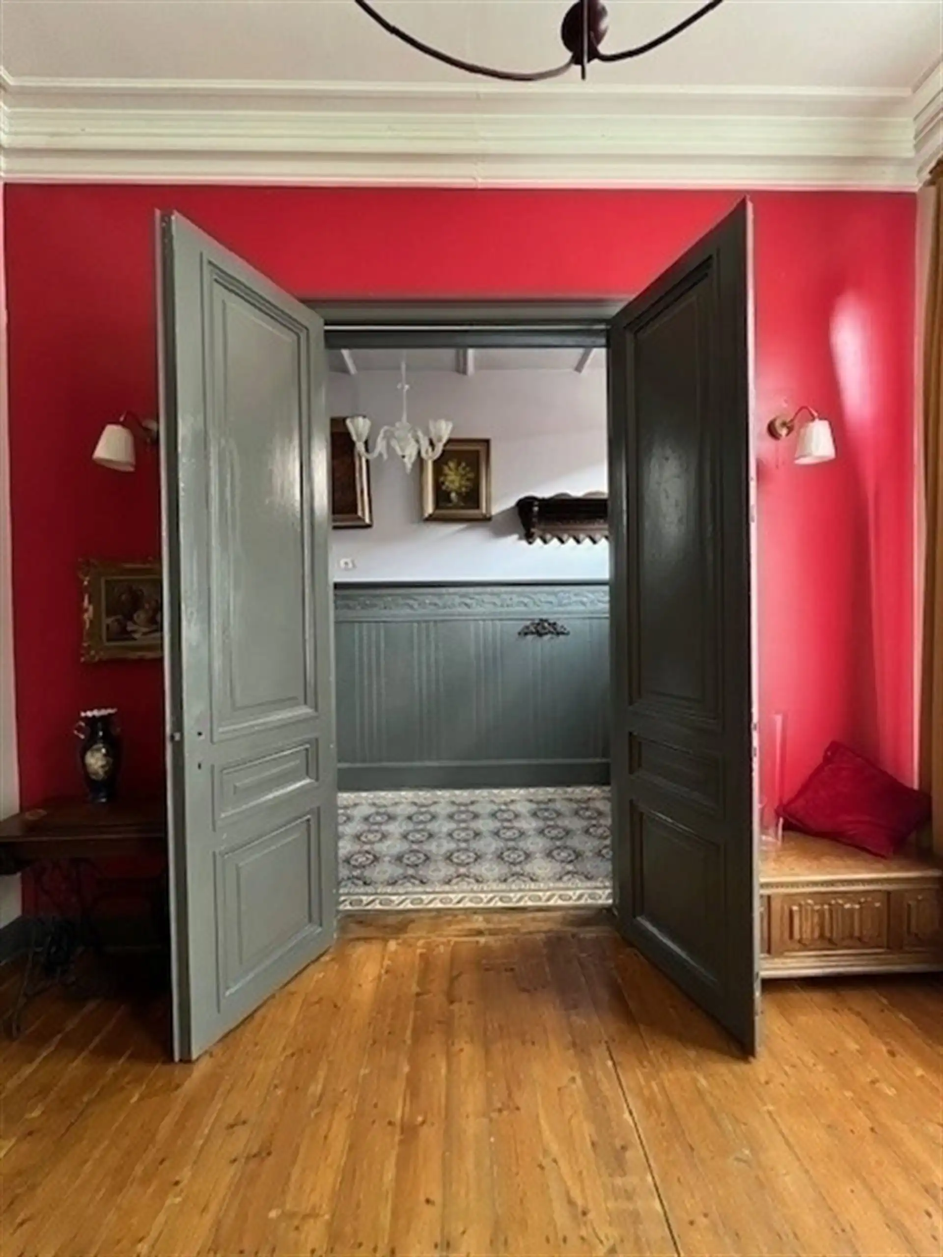 Karakterwoning met 5 slpks, autostaanplaats en grote tuin! foto 8