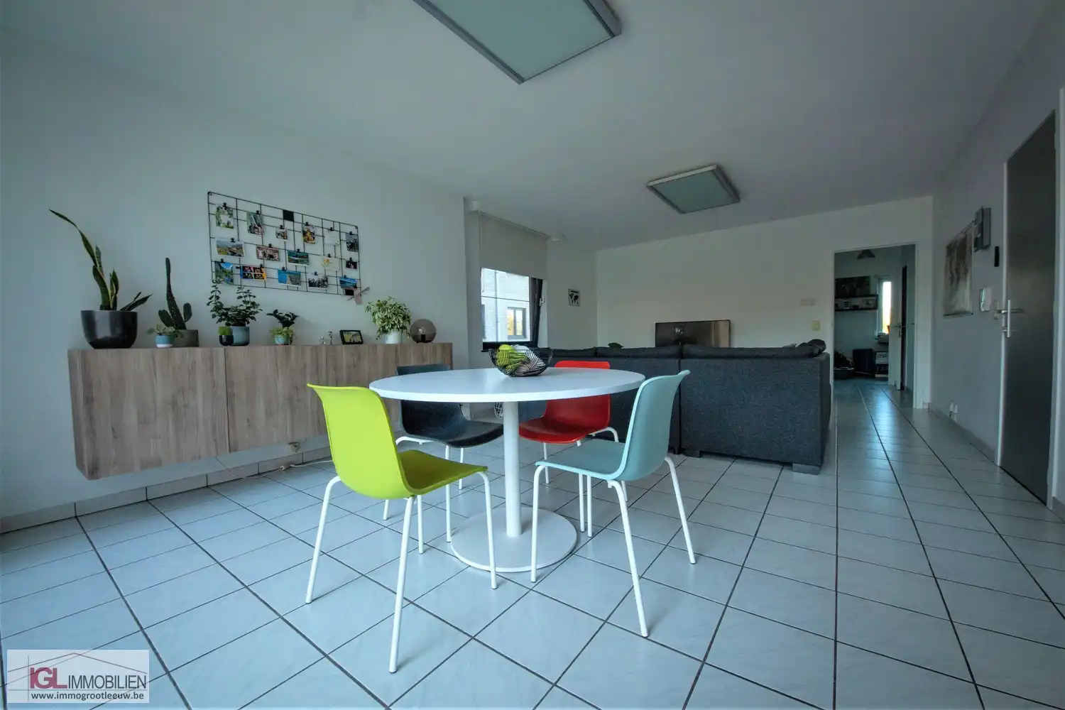 Ruim appartement met 2 kamers en gesloten garagebox foto 2