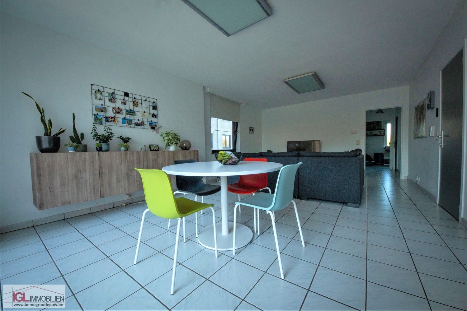 Ruim appartement met 2 kamers en gesloten garagebox foto 2