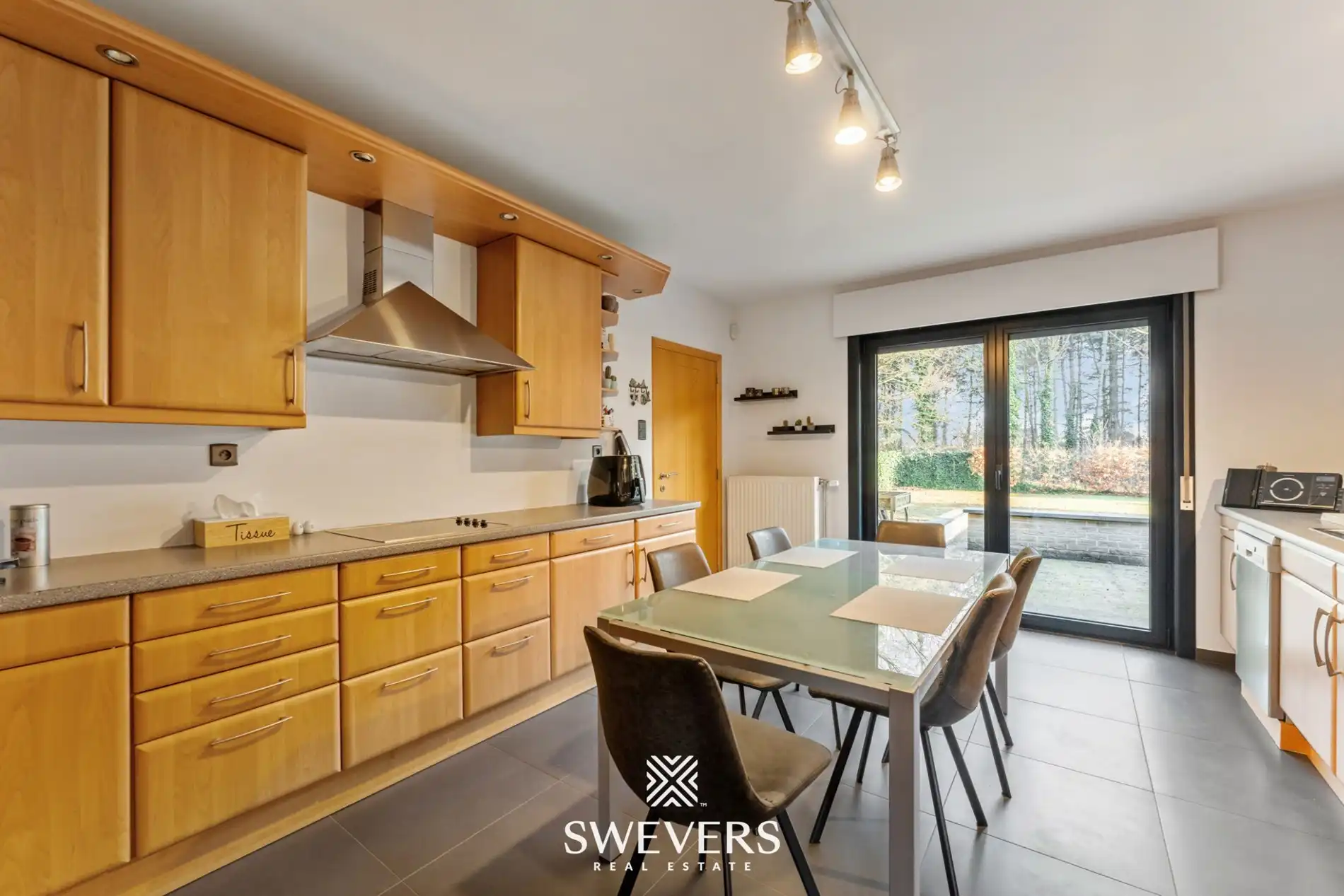  Instapklare woning met goede bereikbaarheid op 10 are 43 ca in Paal foto 10