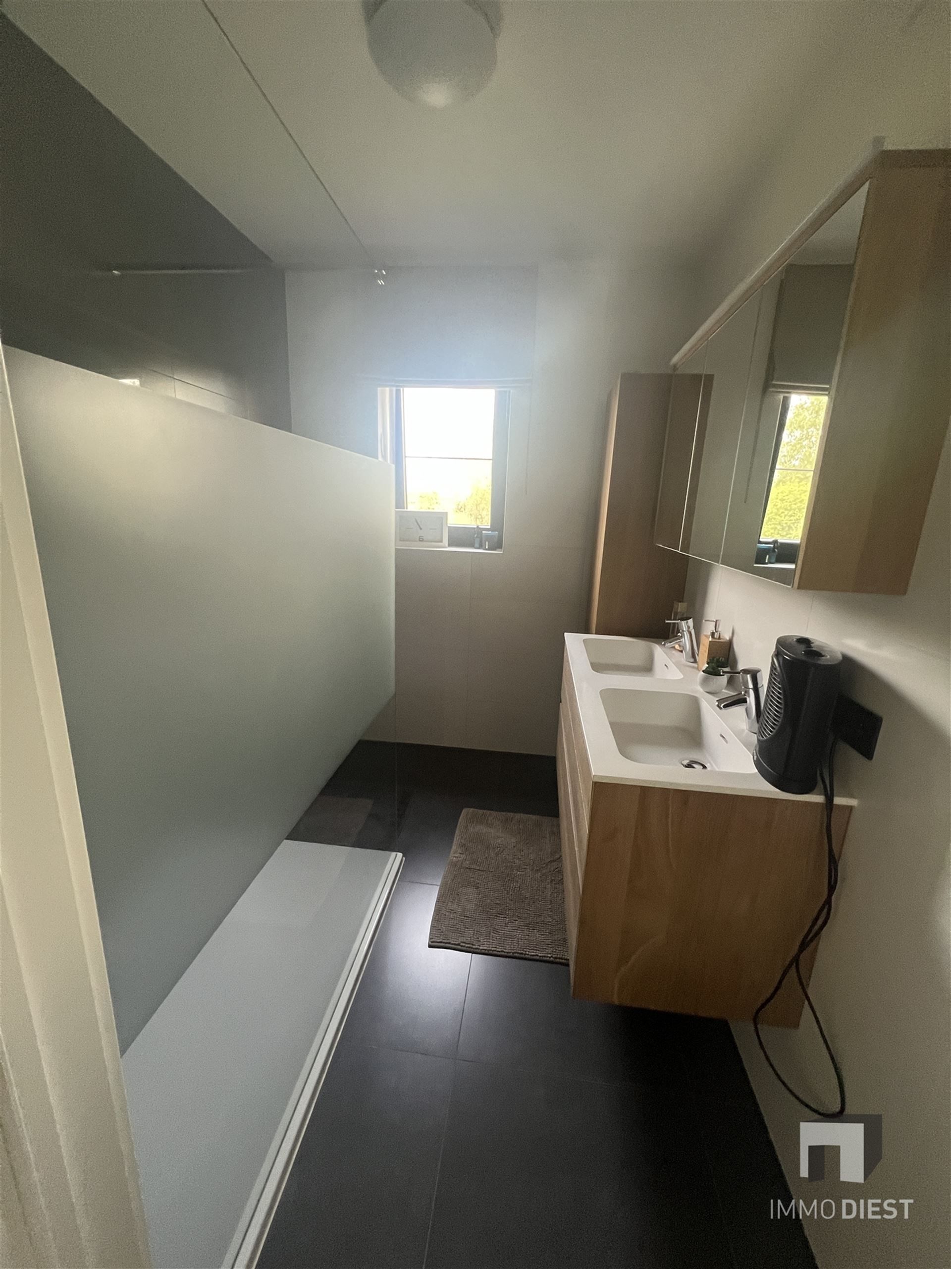 Modern duplex appartement met 3 slpkmrs foto 11