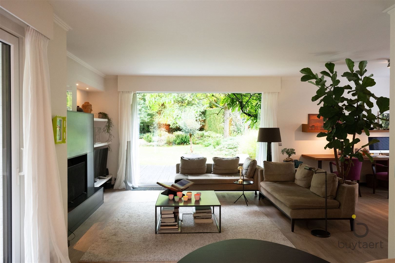 Gezellige instapklare woning met een prachtige groene tuin! foto 11