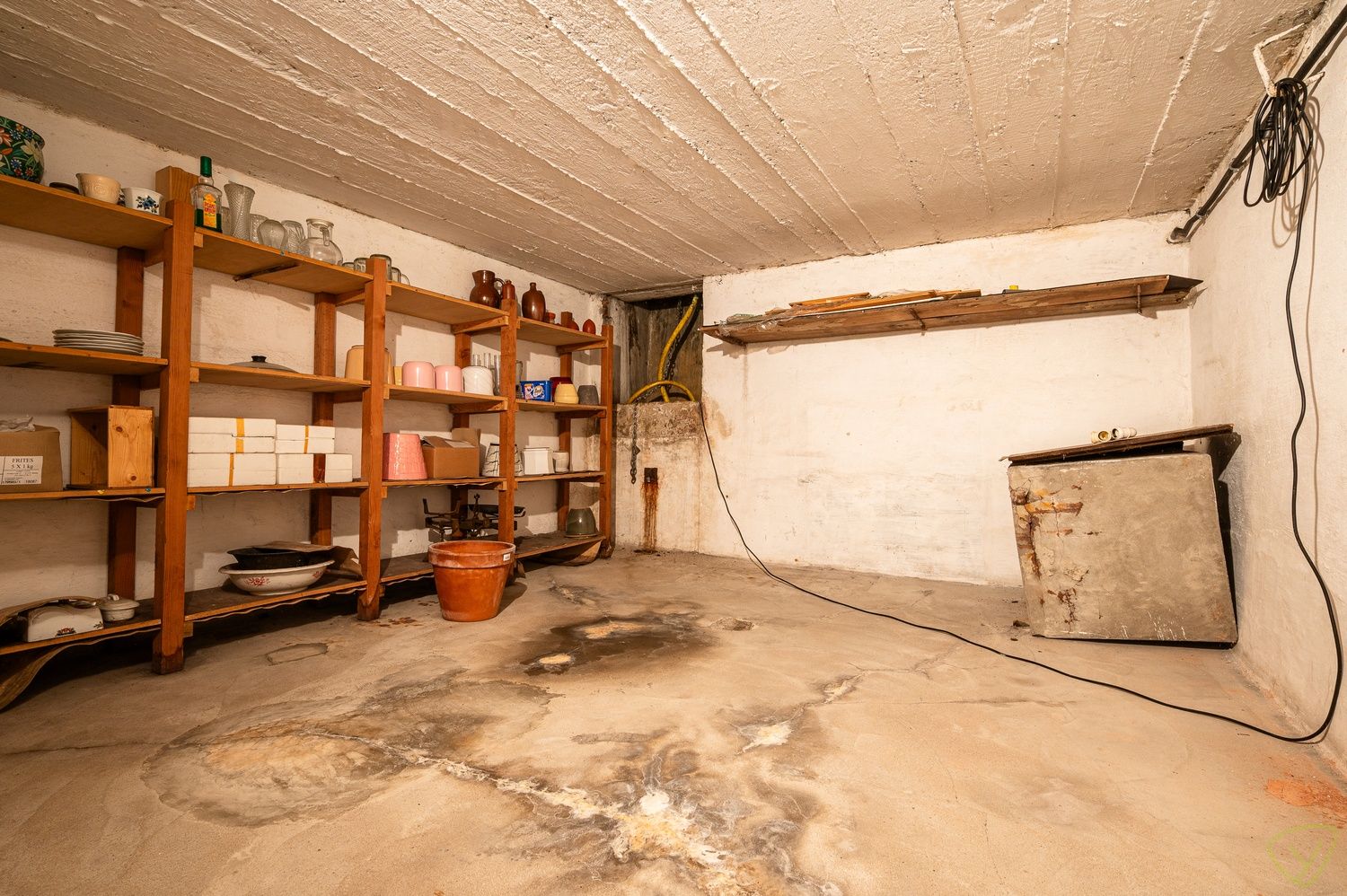 Woning met winkelruimte te koop in het centrum van Ursel foto 23