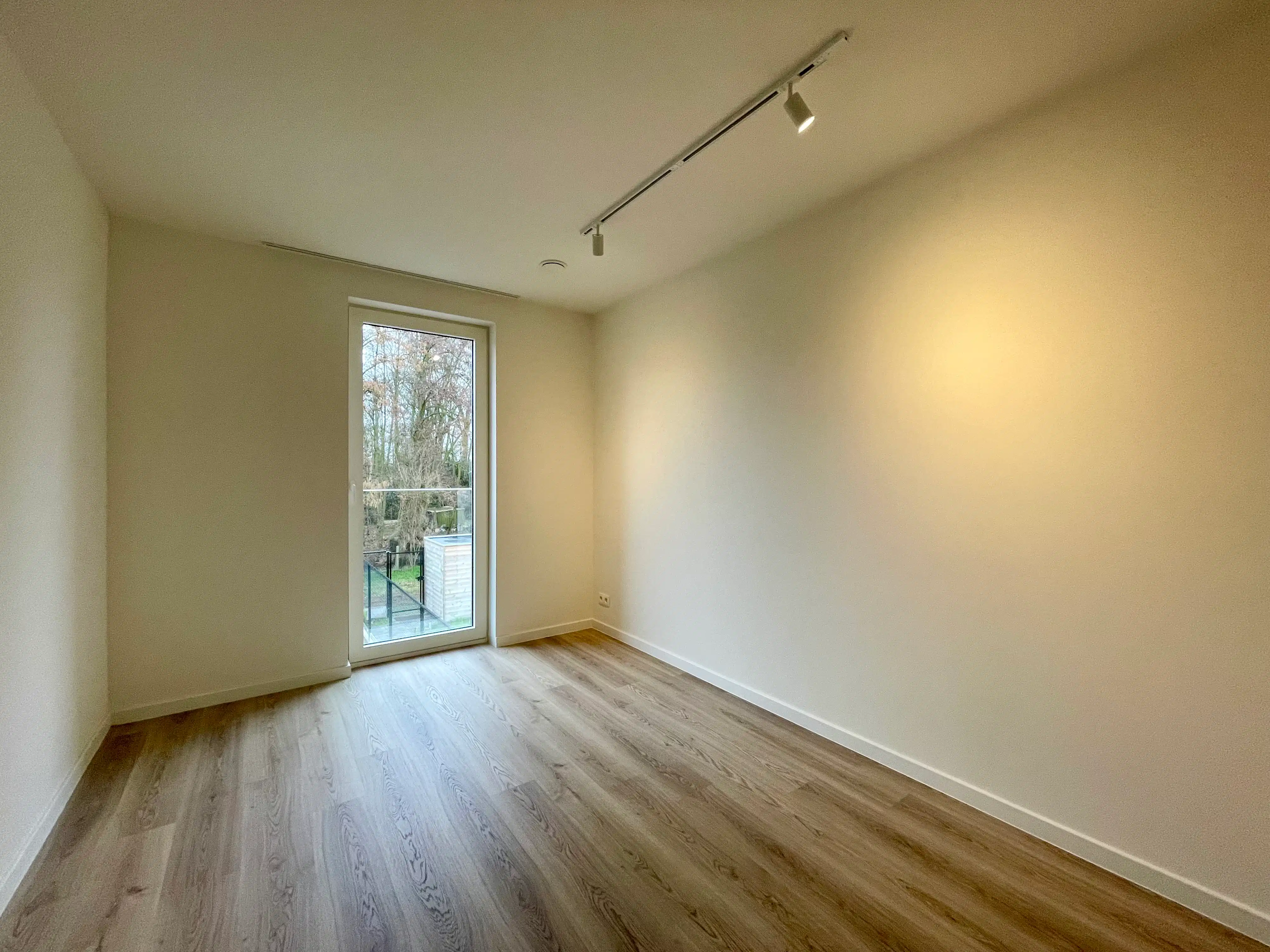 Nieuwbouwwoning in een levendige buurt dichtbij Gent foto 12