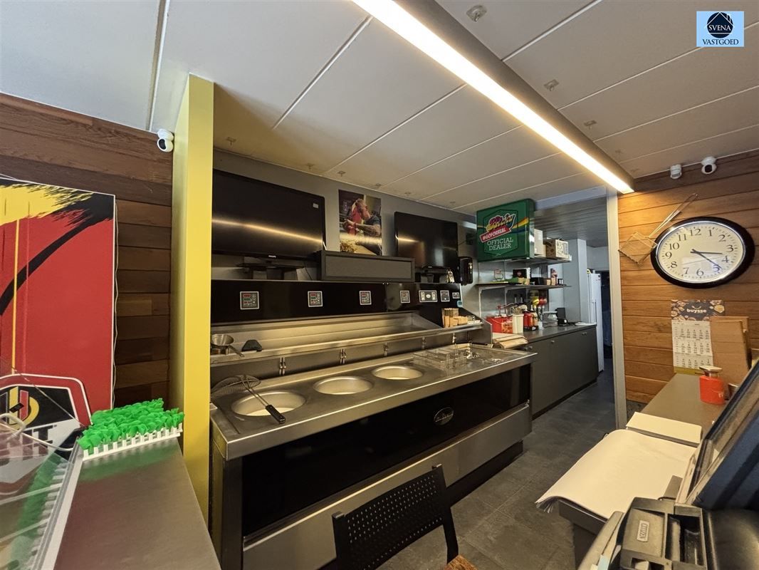 WONING MET HANDELSRUIMTE IN HET CENTRUM VAN GERAARDSBERGEN foto 3