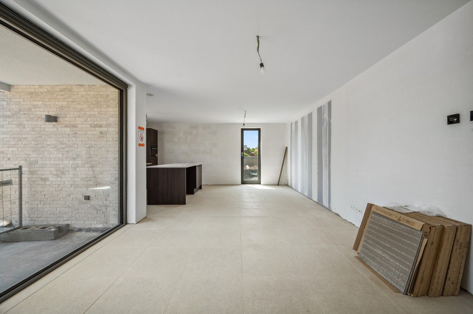 Laatste appartement met 2 slaapkamers, parkeerplaats en berging foto 2