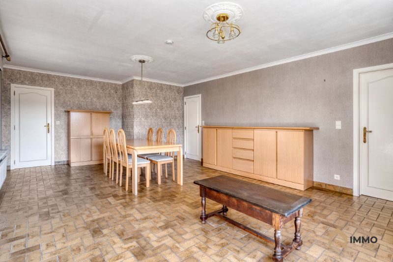 🏡 Te koop: Gelijkvloerse villa in Moorslede met 3 slaapkamers, tuin en garage foto 3