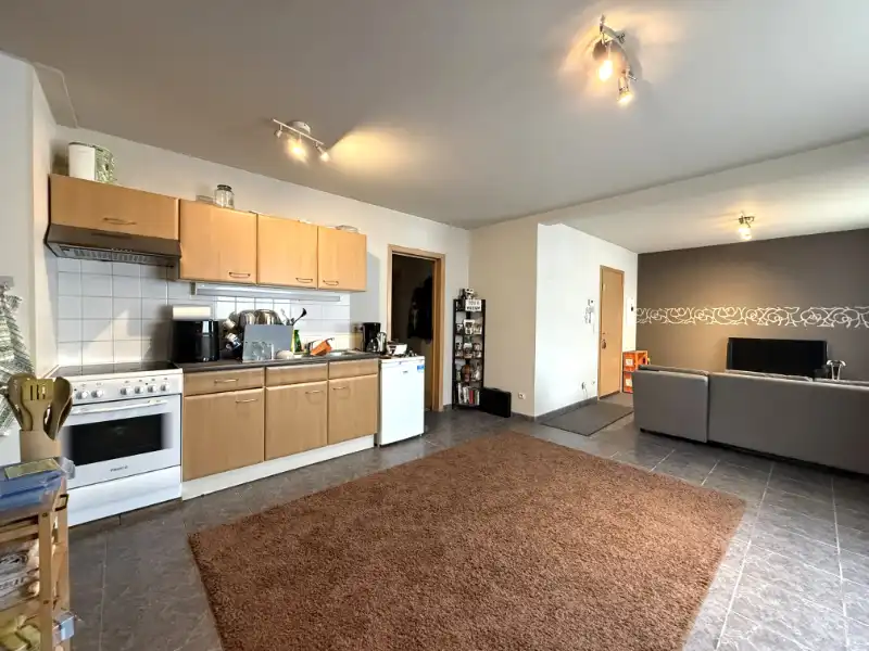 Modern gelijkvloers appartement nabij Sportcentrum Sint-Gillis foto 5